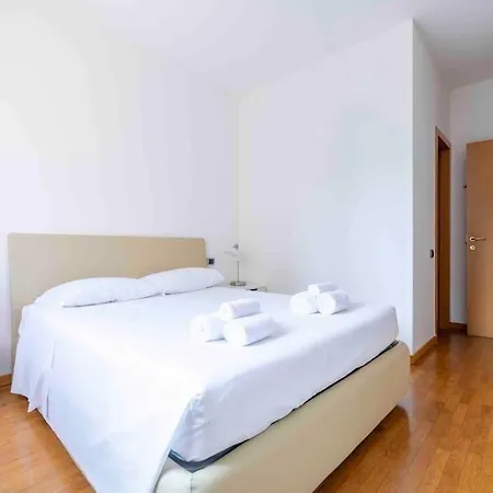 Bellissimo Bilocale Con Terrazzo Apartment Milan Exterior photo
